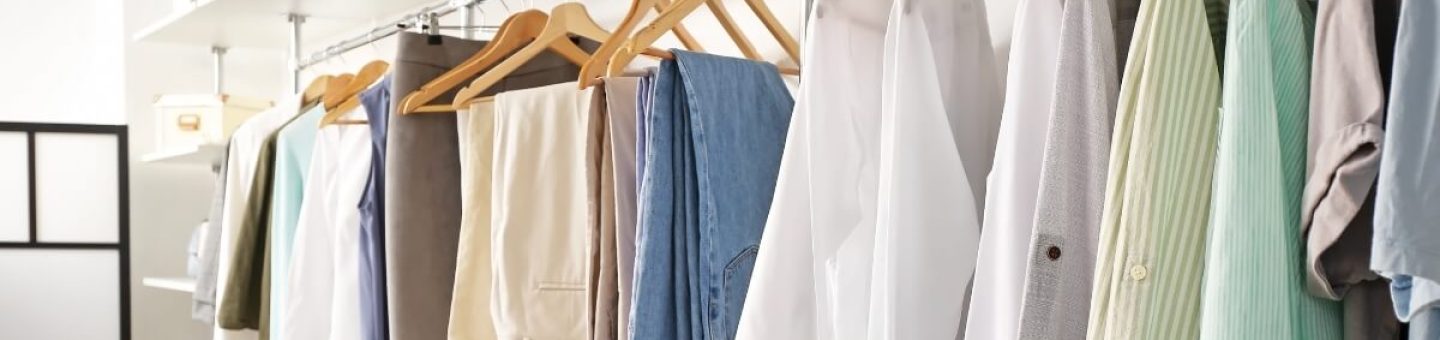 Hoe kleed je je stijlvol tijdens wisselvallig lenteweer